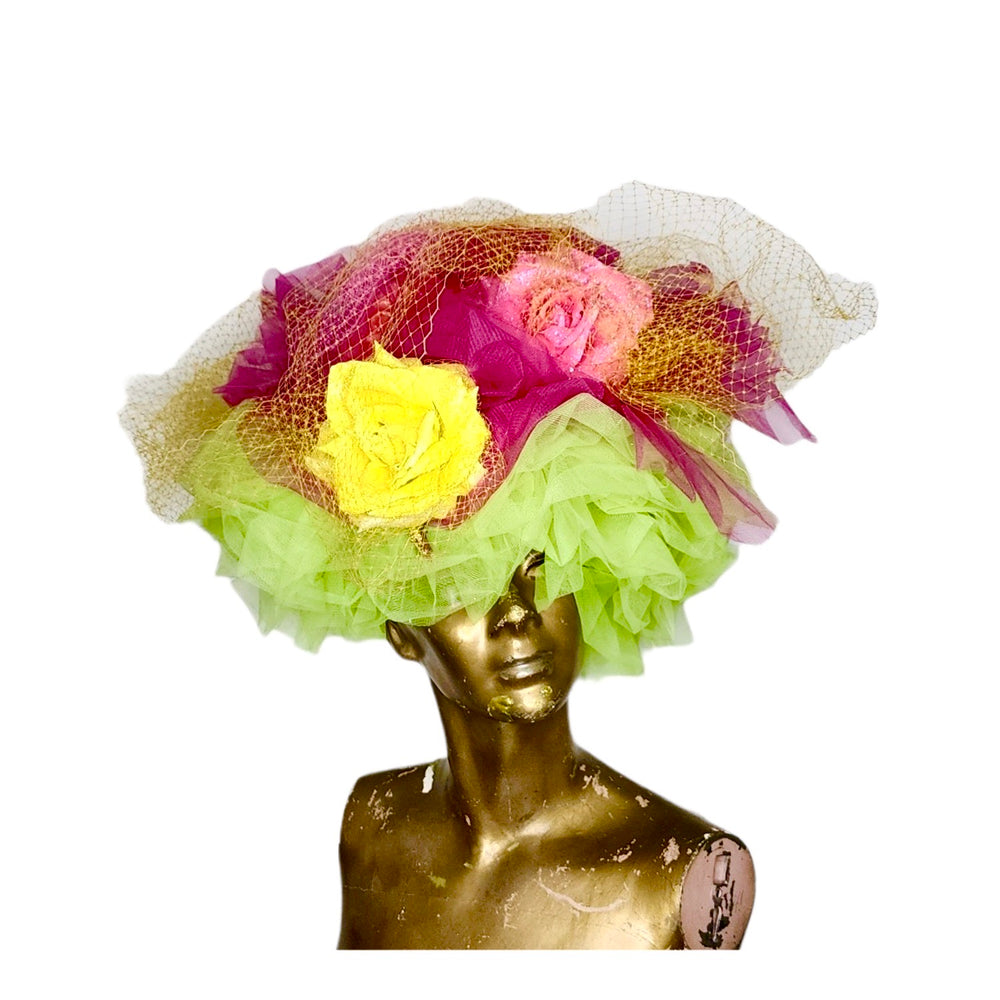 ELECTRIC HOLLY GO LIGHTLY HAT