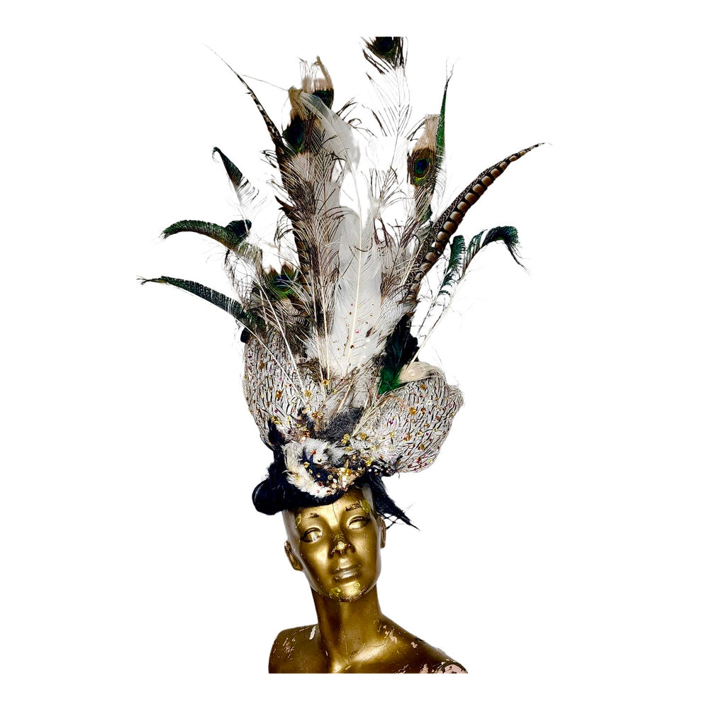 DIVINE CONDOR FASCINATOR
