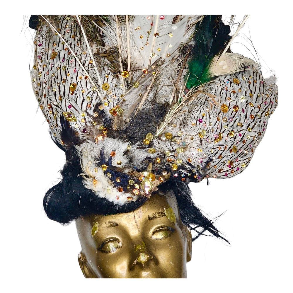 DIVINE CONDOR FASCINATOR
