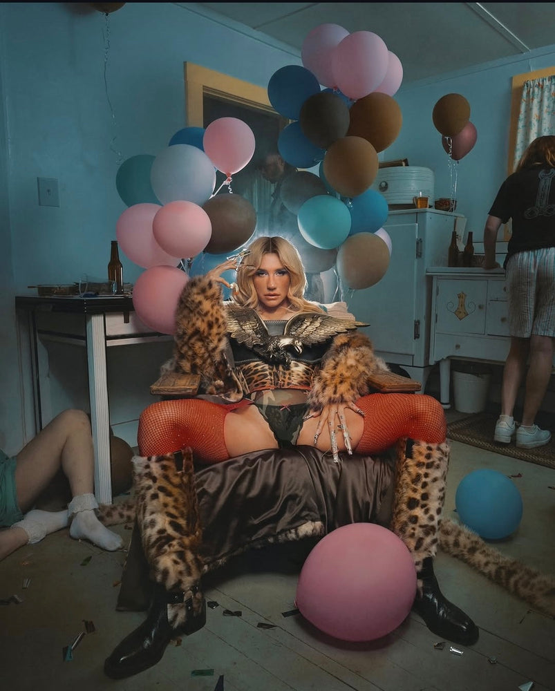 PAPER MAGAZINE APRIL 2025