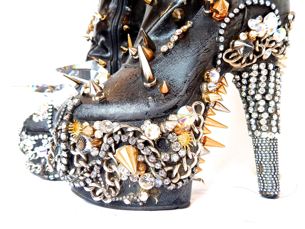 PINK "GLITTER IN THE AIR" 2010