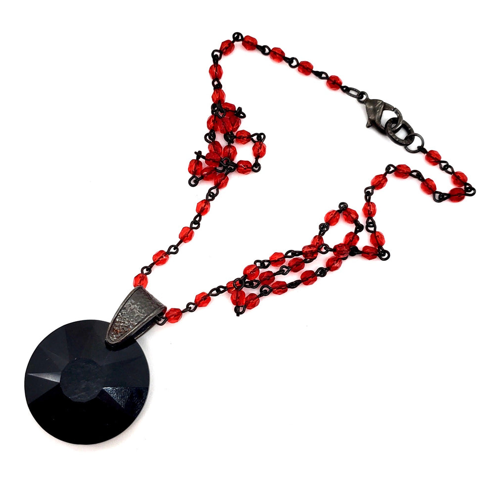 RARE FIND SMOKE ROUND FEVER CHAIN NECKLACE