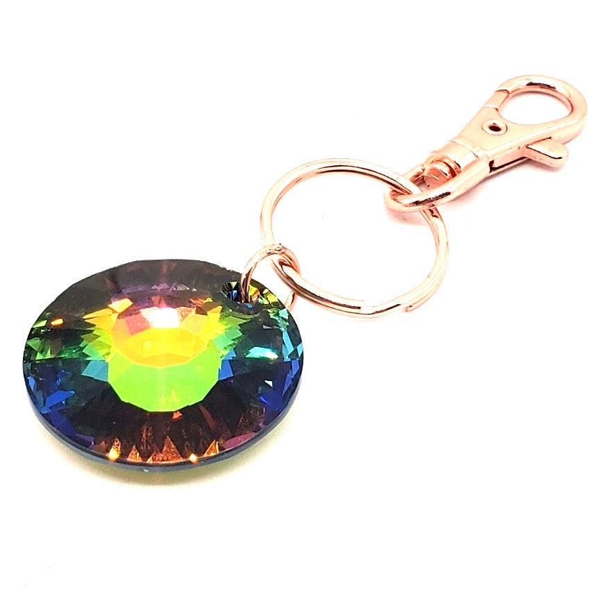 RARE FIND SPHINX ROUND GOOD LUCK KEY CHARM