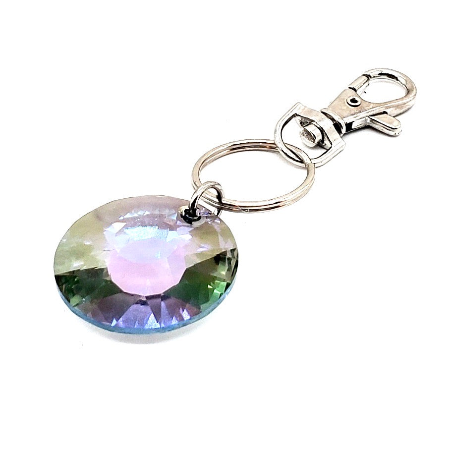 RARE FIND BIG SKY ROUND GOOD LUCK KEY CHARM