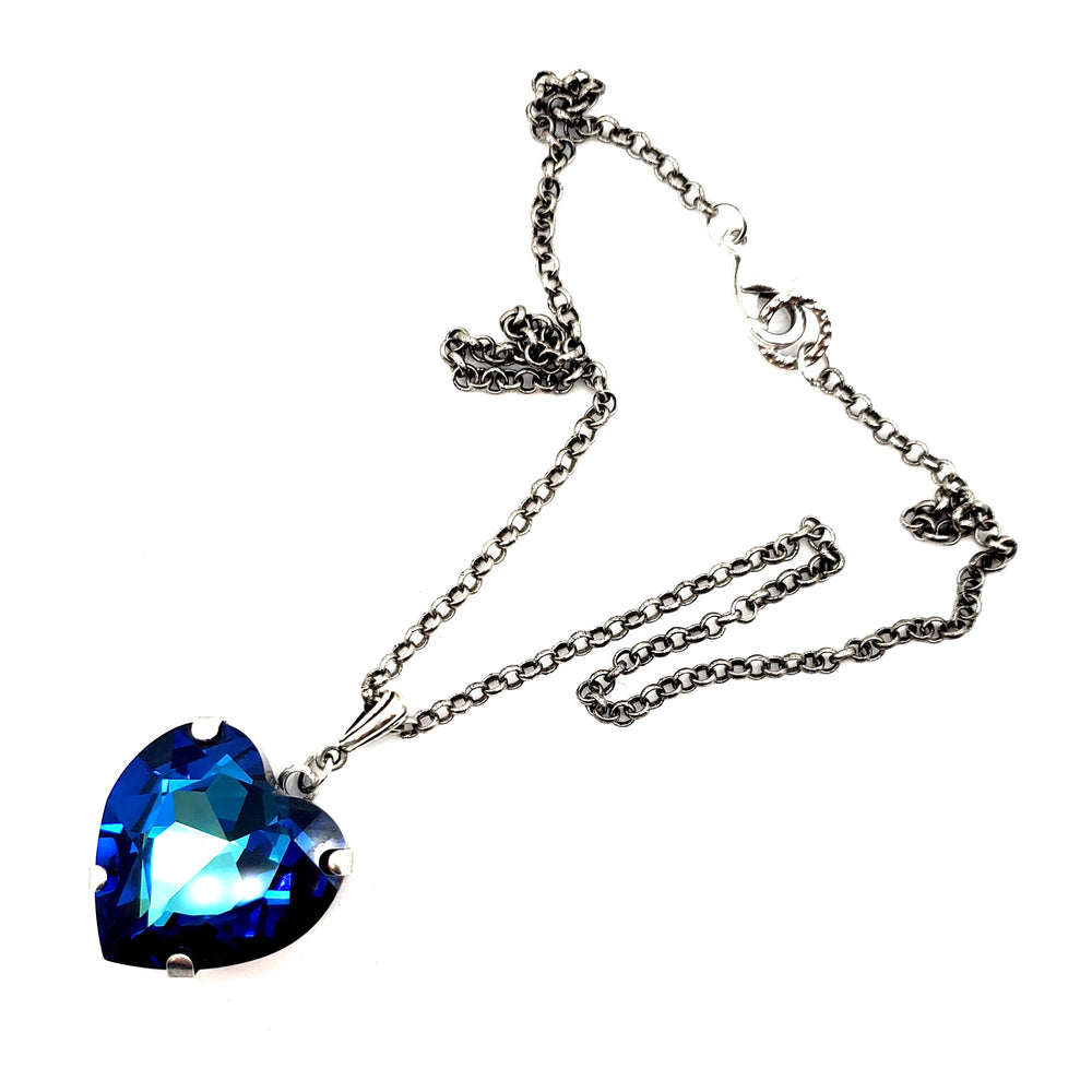 HEART THROB SAPPHIRE HEART NECKLACE