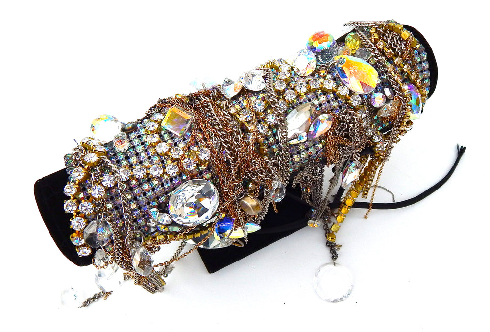 MAXIMILIAN SPIDER CUFF