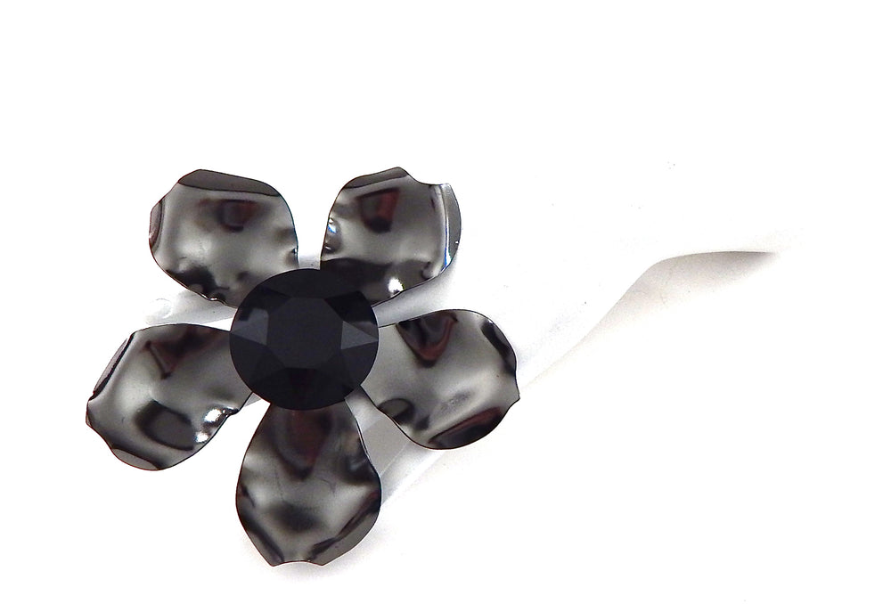 PETAL TO THE METAL RING 6