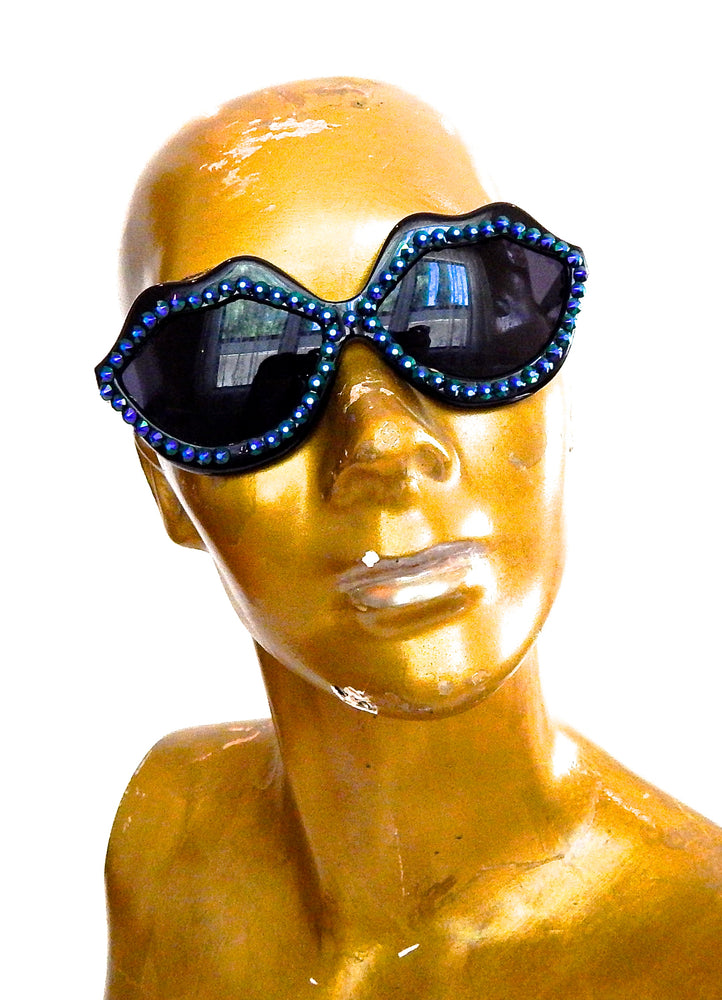 HOT LIPS BARRACUDA GLASSES