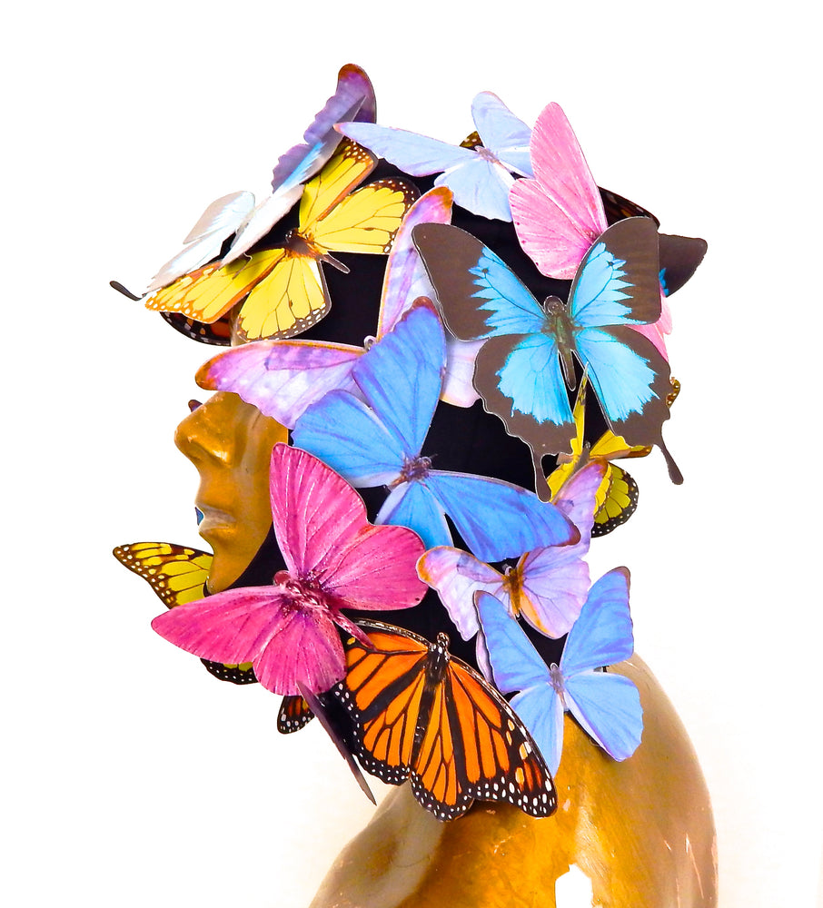 BUTTERFLY KNIFE HOOD