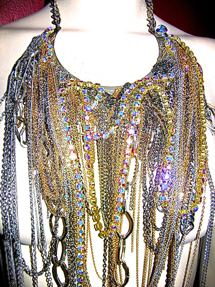 NICKI MINAJ & WILL.I.AM "CHECK IT OUT" VIDEO SEPTEMBER 2010