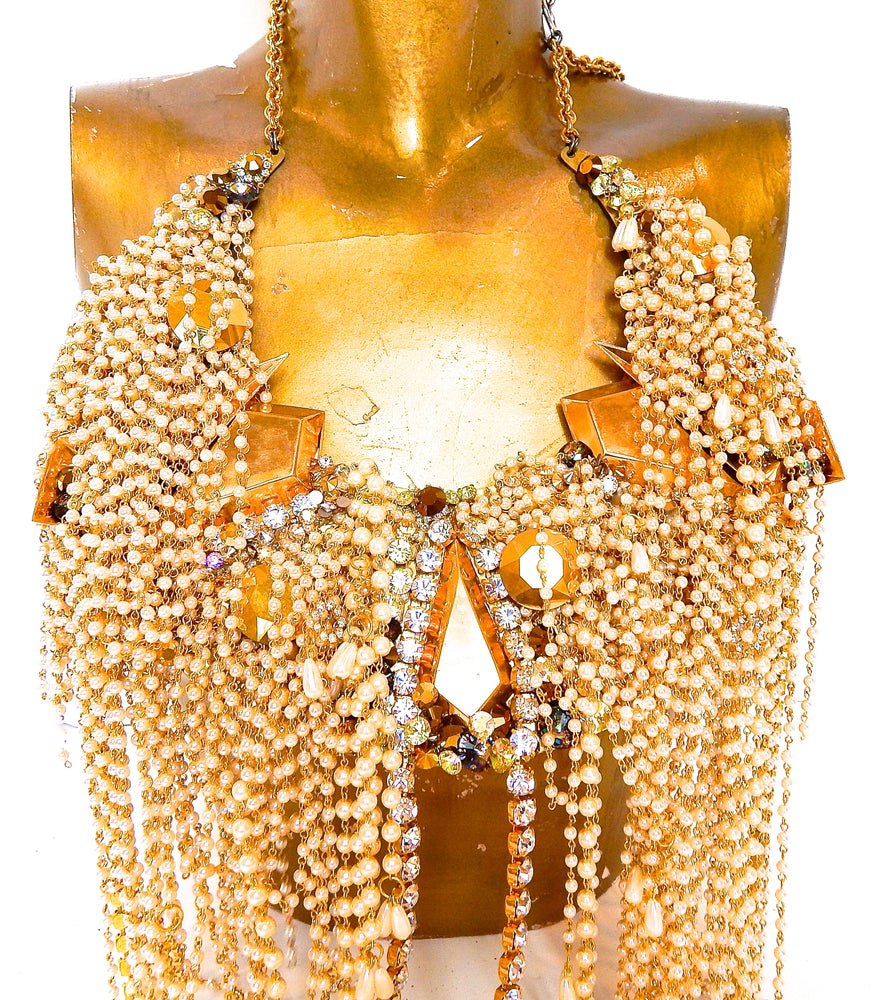 COUNTESS PEARL DRIP NECKLACE