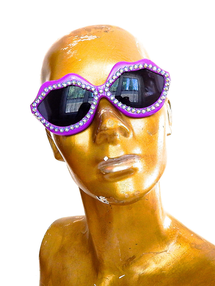 HOT LIPS CUDA GLASSES