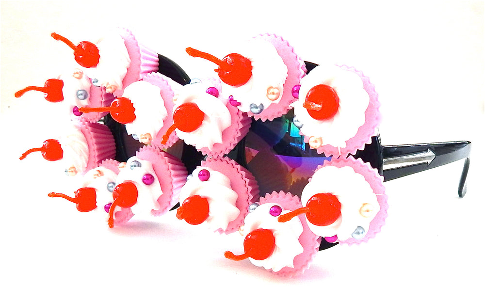 SWEET 16 JUMBO CUPCAKE SPEED QUEEN GLASSES