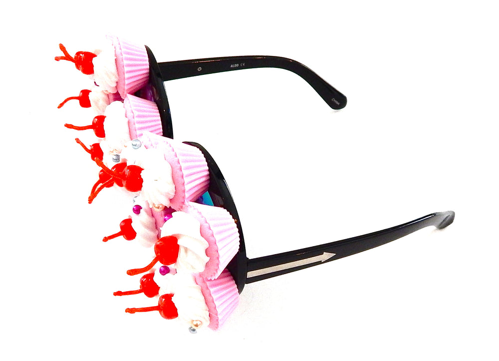 SWEET 16 JUMBO CUPCAKE SPEED QUEEN GLASSES