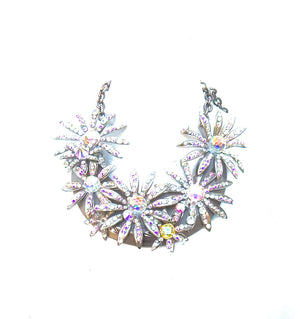 DAISY NECKLACE