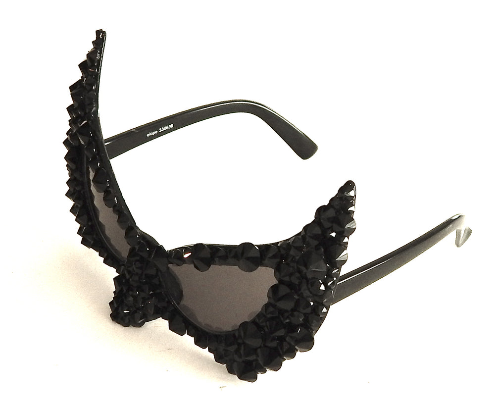 DEVILS TONGUE BAT GLASSES