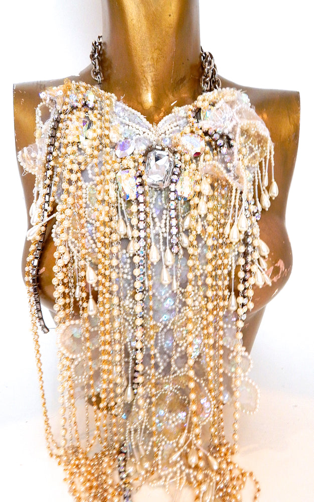 DANGEROUS LIAISONS GOLD PEARL DRIP NECKLACE