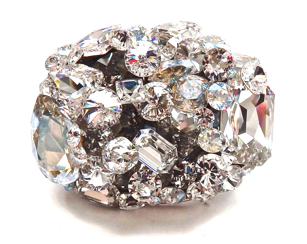 SCANDALOUS DIVINE RING