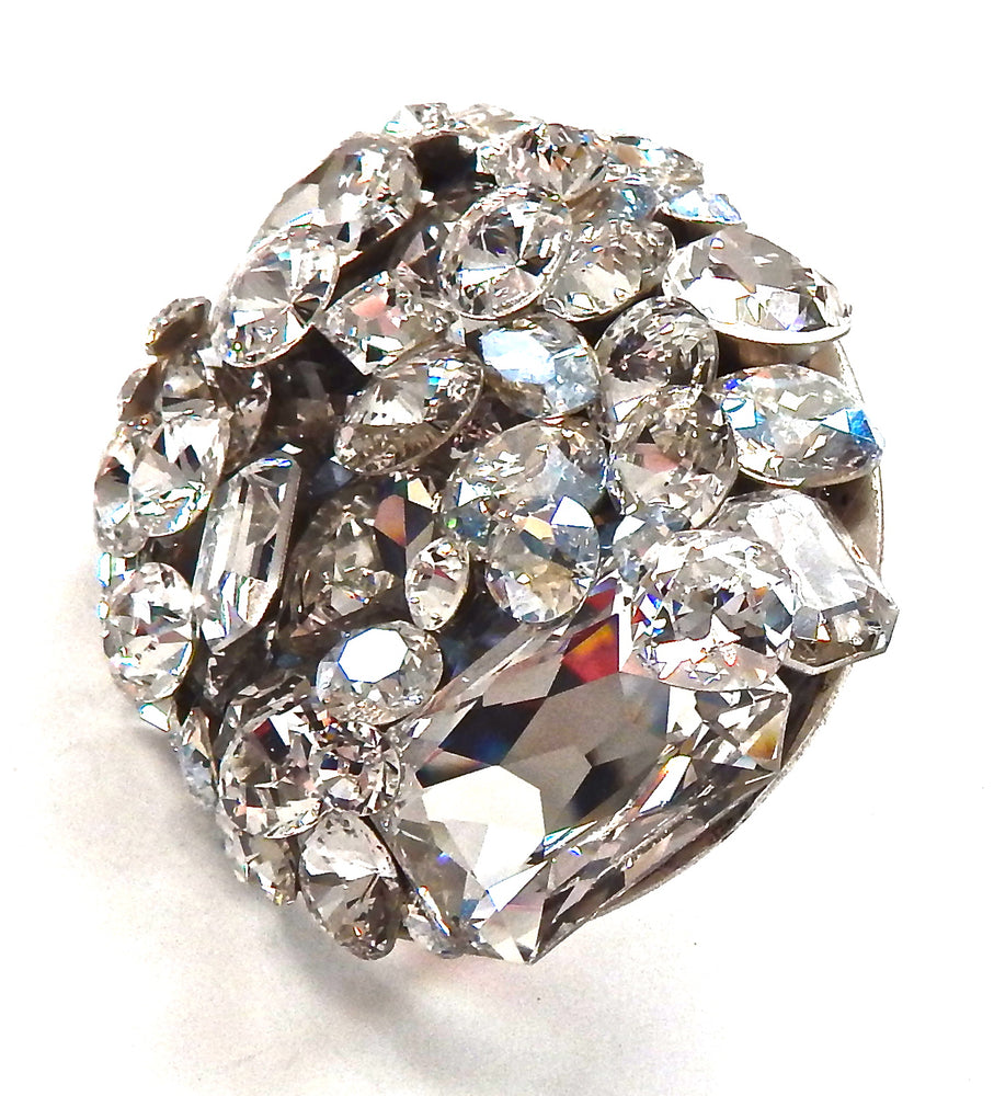 SCANDALOUS DIVINE RING