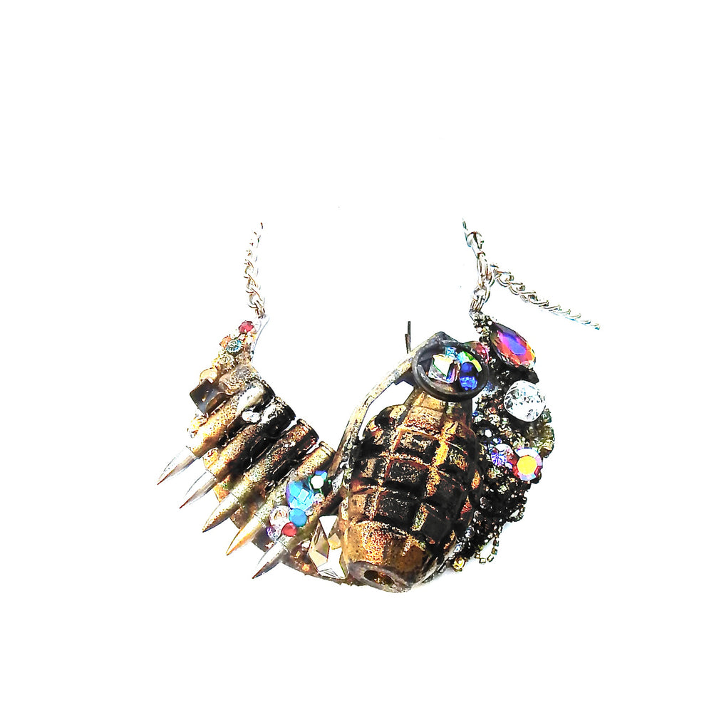 GRENADE NECKLACE