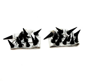 DEVILS TONGUE SILVER GLOVES