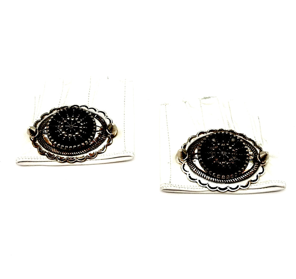 PONY EXPRESS CONCHO GLOVES