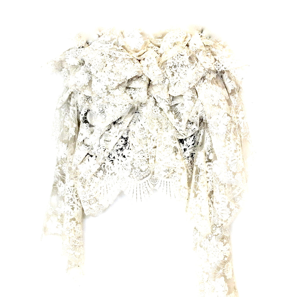 WHITE WIDOW LACE CORSET