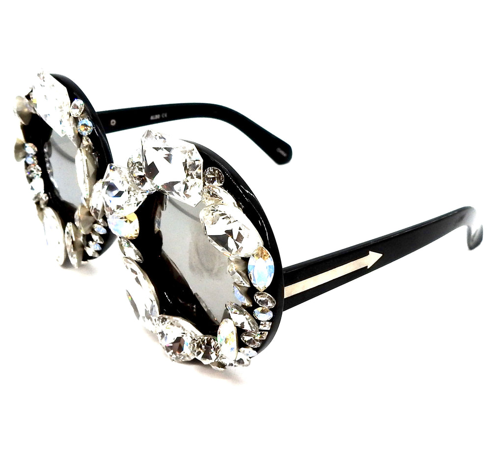 SCANDALOUS SPEED QUEEN GLASSES