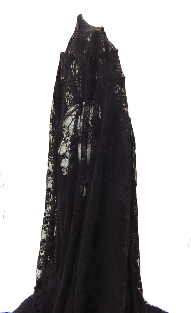 JUDAS LACE MANTILLA