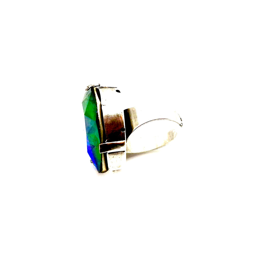 HEART THROB EMERALD OZ HEART RING