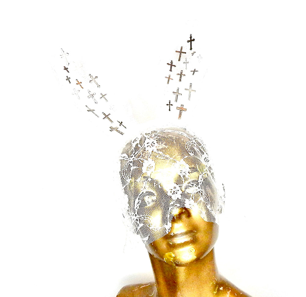 CONFESSION BUNNY EARS WHITE