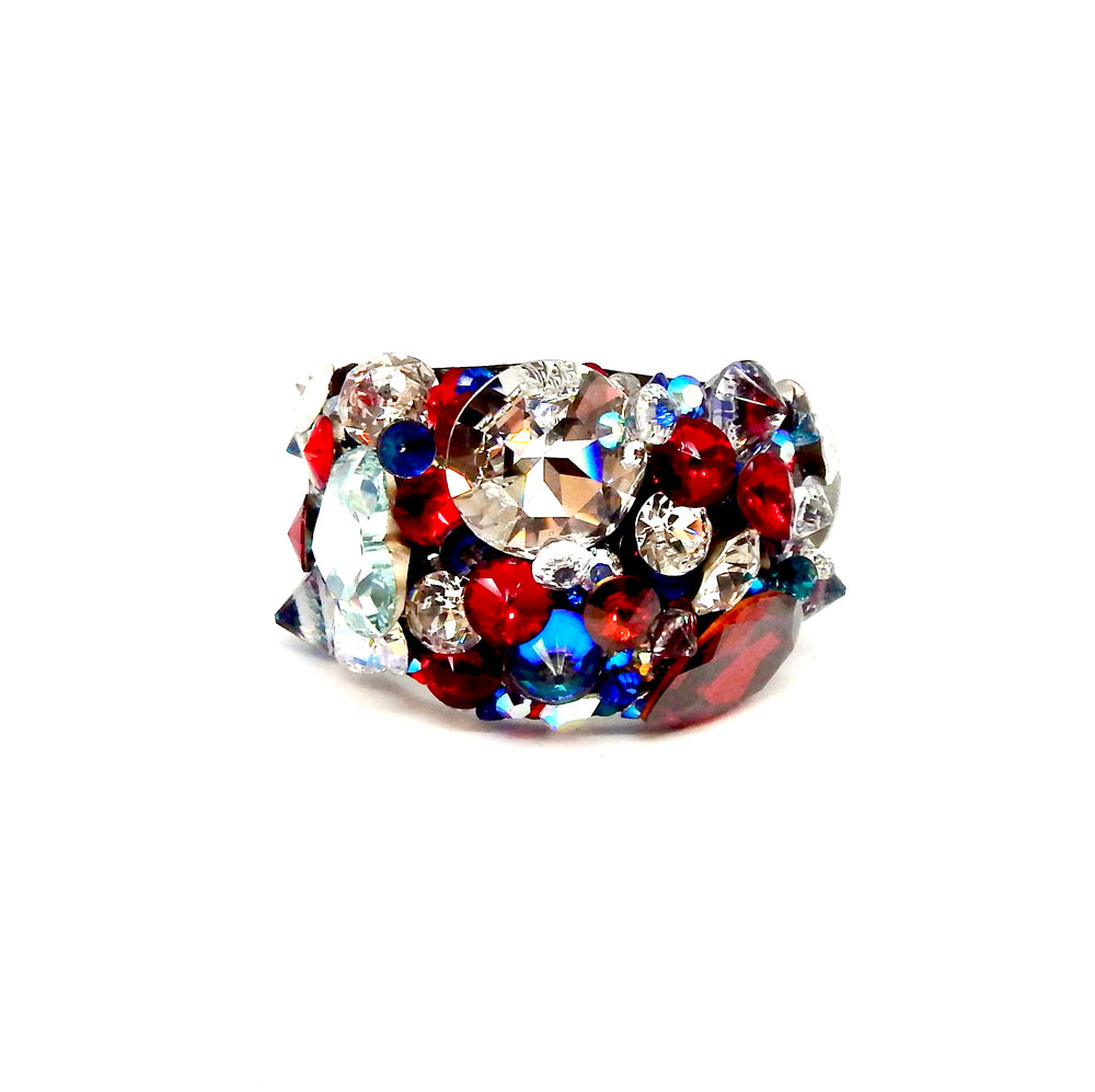 AMERICAN WOMAN CUFF