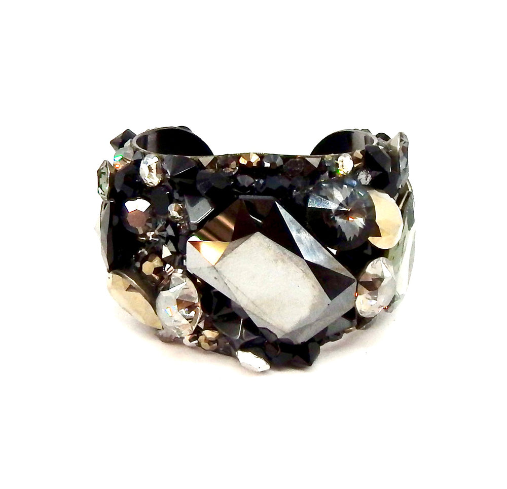 BLACK CAVIAR STARLET CUFF