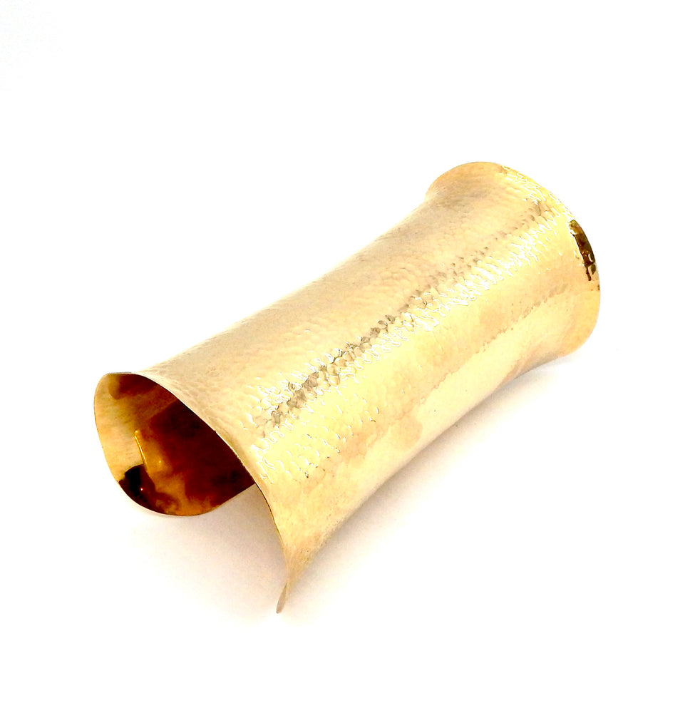 ARMOUR GOLD HAMMERED CUFF