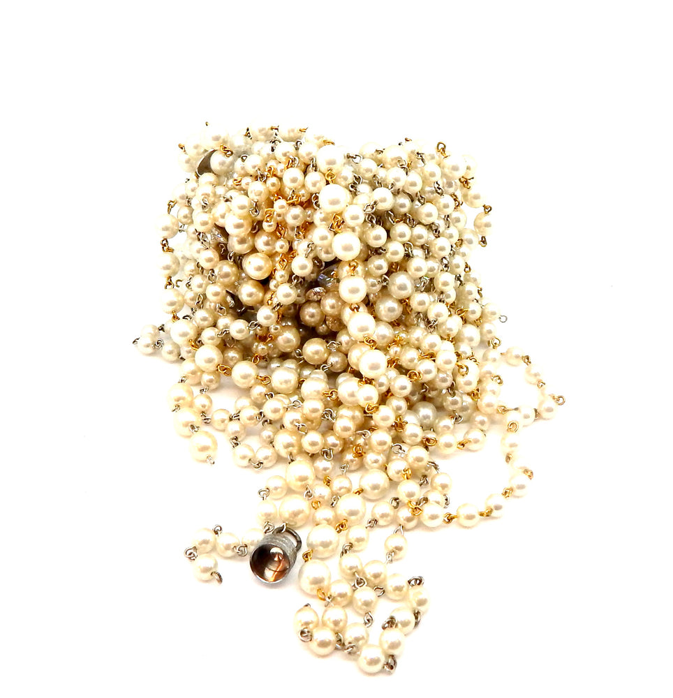 DANGEROUS LIAISONS DRIP CUFF