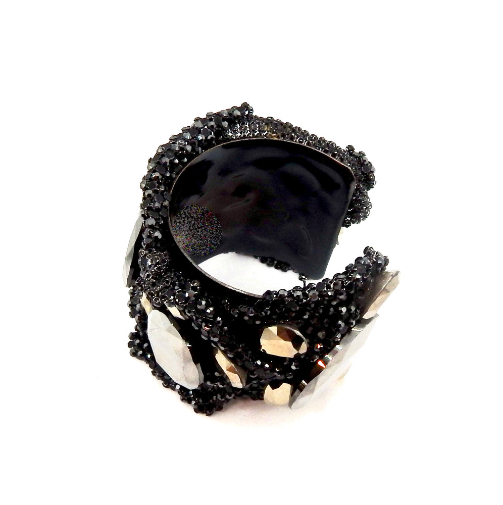 KNOCKOUT CUFF