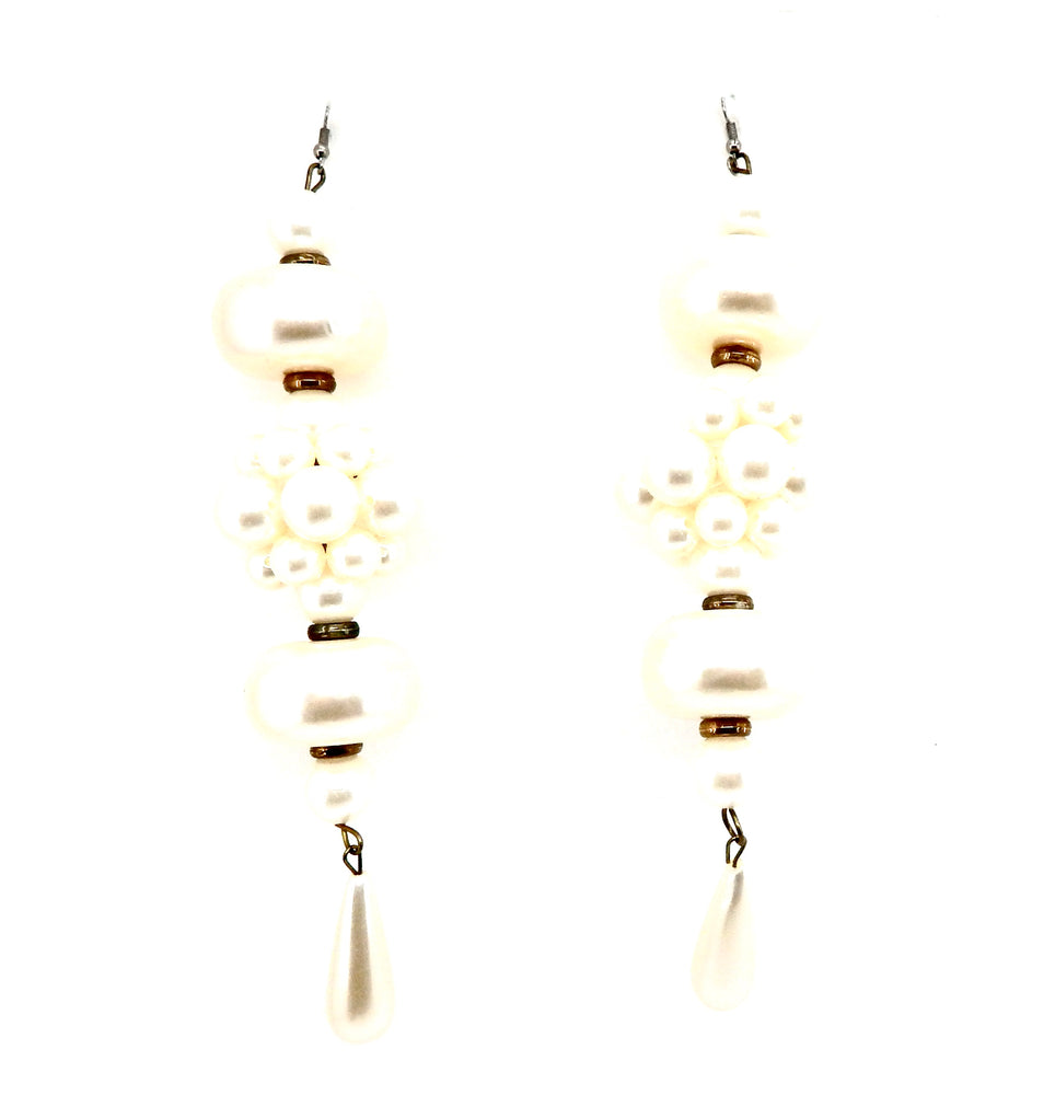 PEARL BAUBLE SHORT EARRINGS