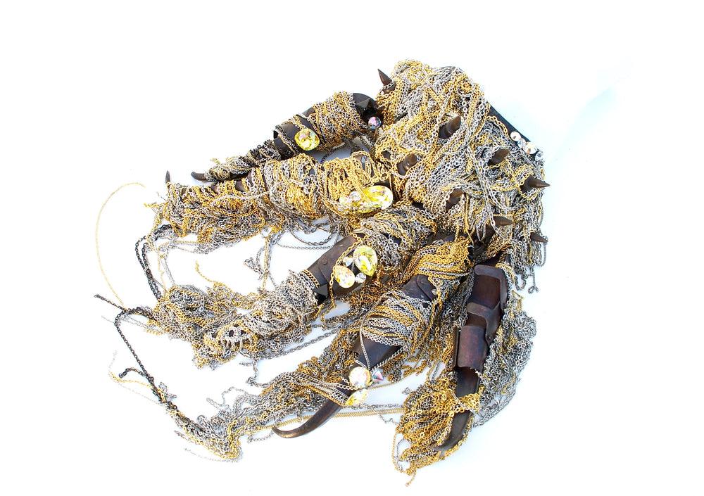 METAL PEARL BONE APRIL 2012