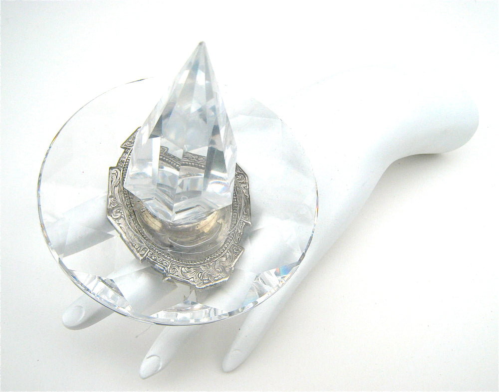 GRAND UNICORN DISC RING