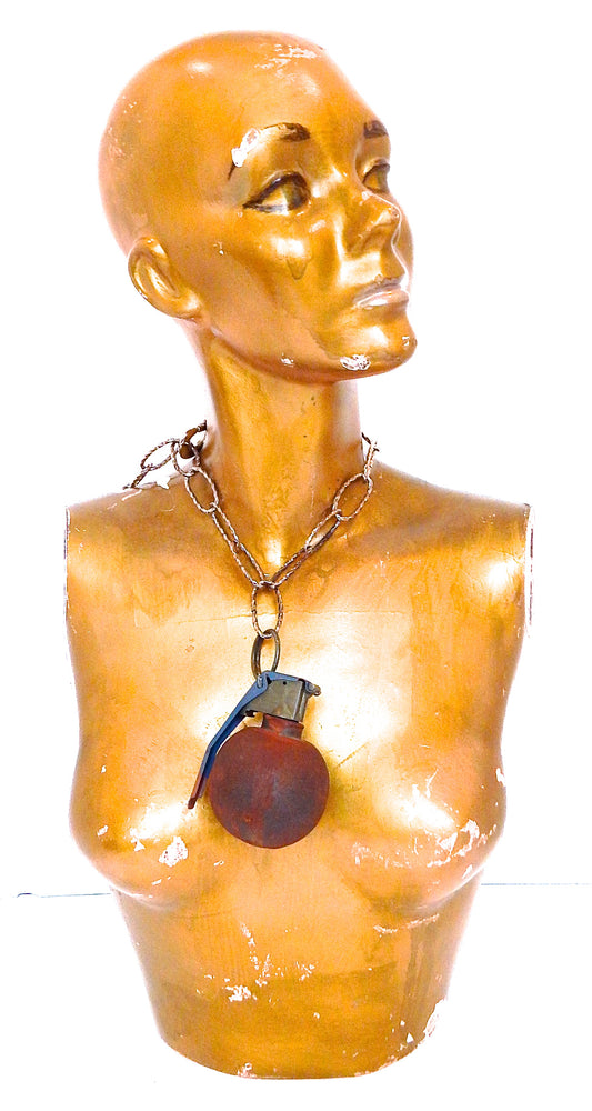 GRENADE TRENCH NECKLACE