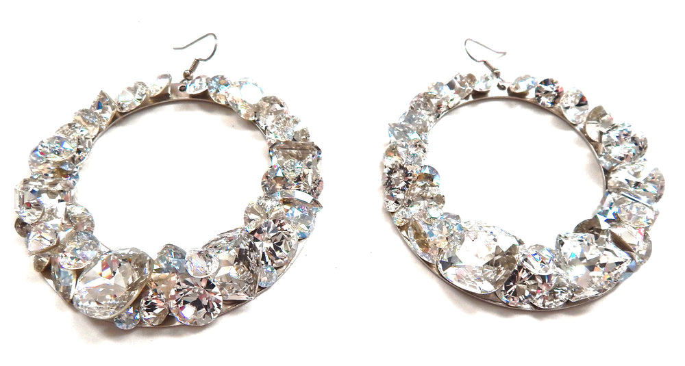 SCANDALOUS HOOP EARRINGS