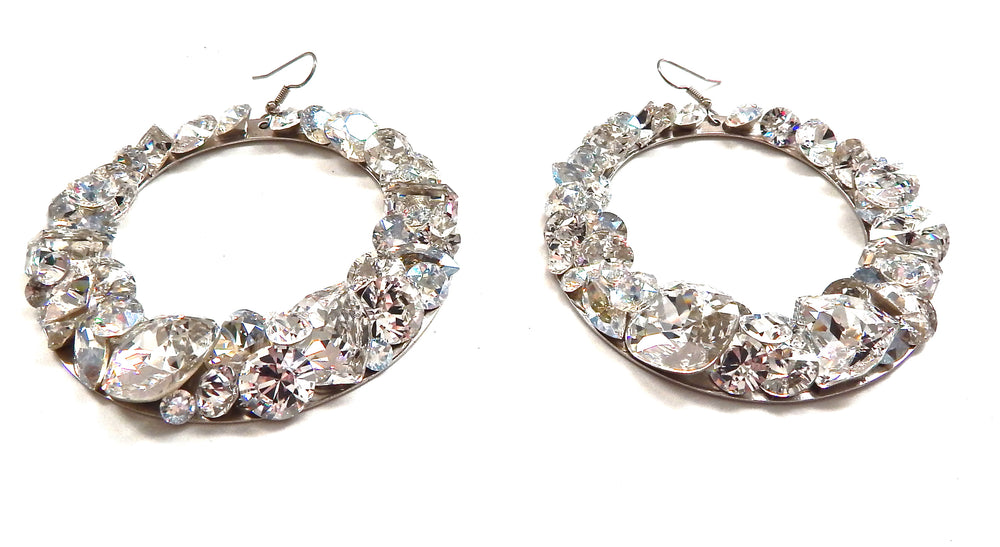 SCANDALOUS HOOP EARRINGS