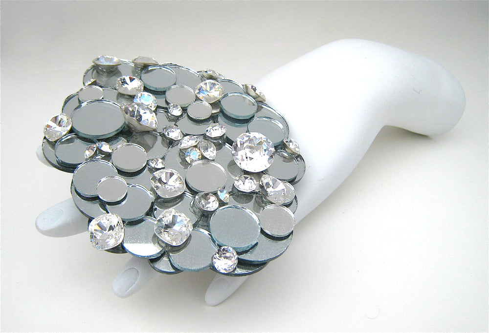 944 MAGAZINE AUGUST 2010