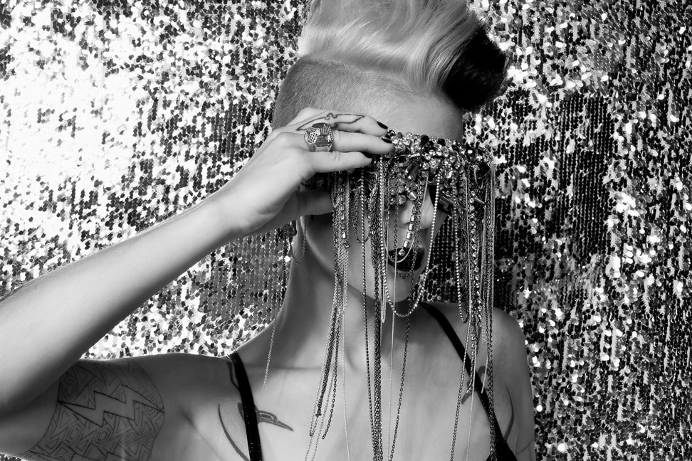 DARK BEAUTY MAGAZINE