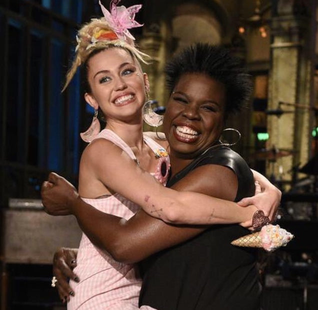 MILEY CYRUS X SATURDAY NIGHT LIVE OCTOBER 2015