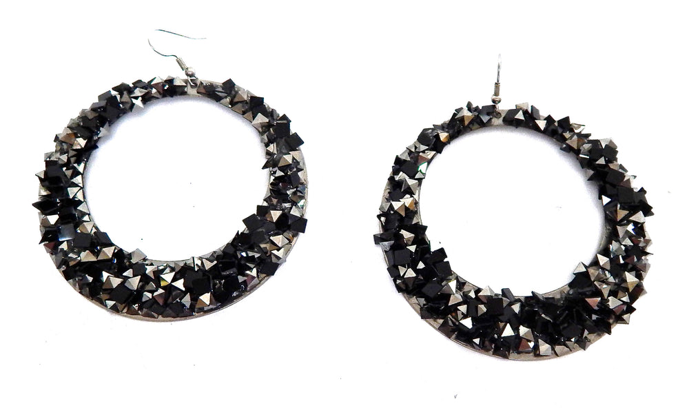 KNOCKOUT HOOP EARRINGS