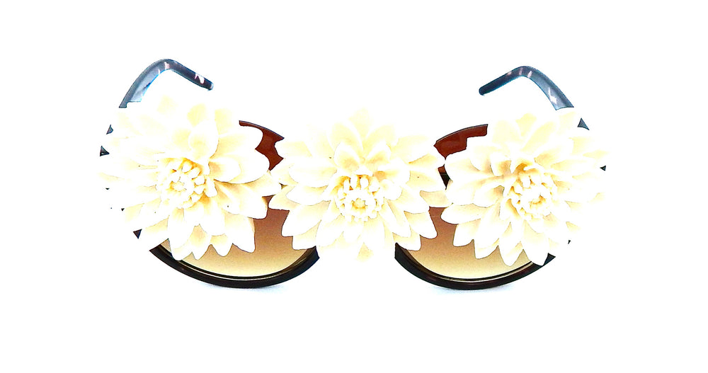 LILY POND CREAM PEEKABOO GLASSES