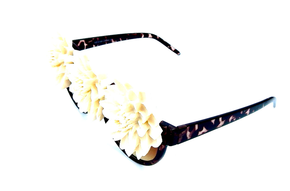 LILY POND CREAM PEEKABOO GLASSES
