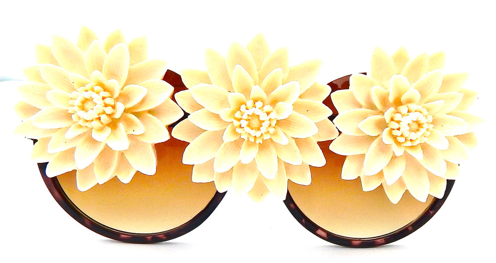 LILY POND CREAM PEEKABOO GLASSES