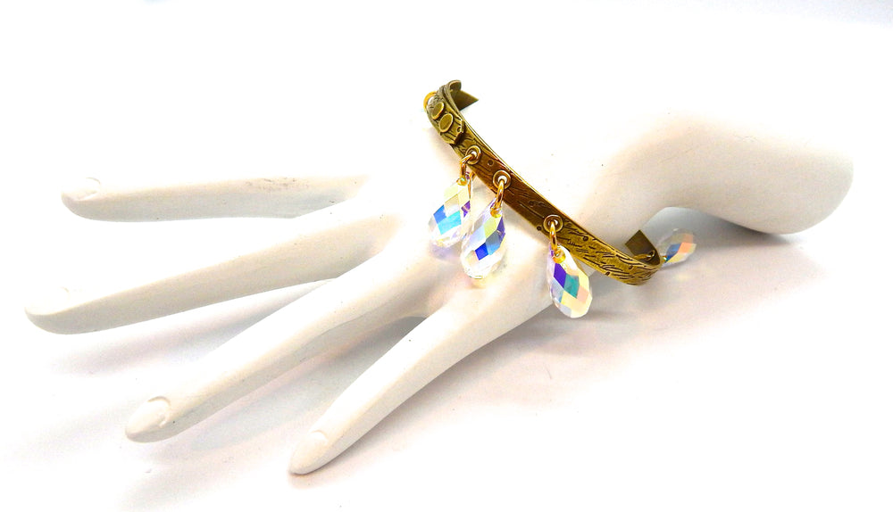 THUNDERBIRD OPAL TEARS BANGLE (GOLD)